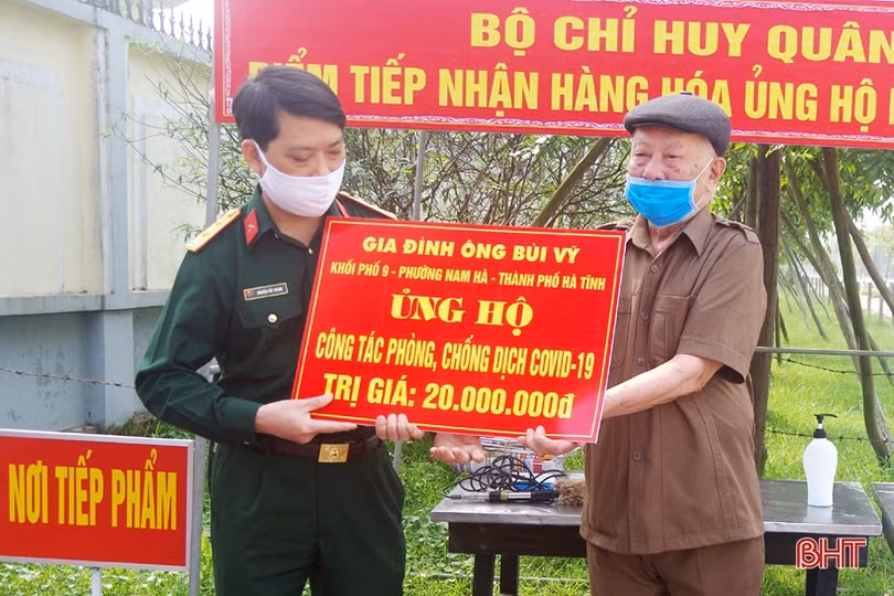 Cựu chiến binh 90 tuổi ủng hộ 20 triệu đồng phòng dịch Covid-19