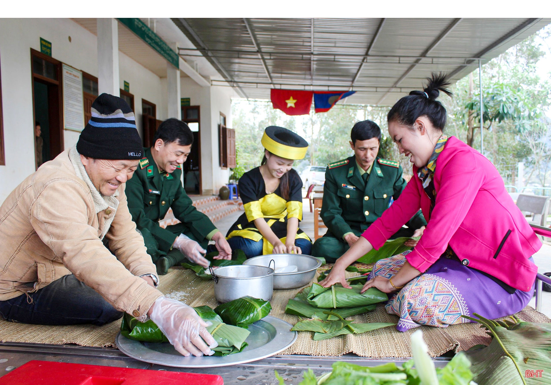 “Sứ giả” của tình yêu thương, đoàn kết Việt - Lào