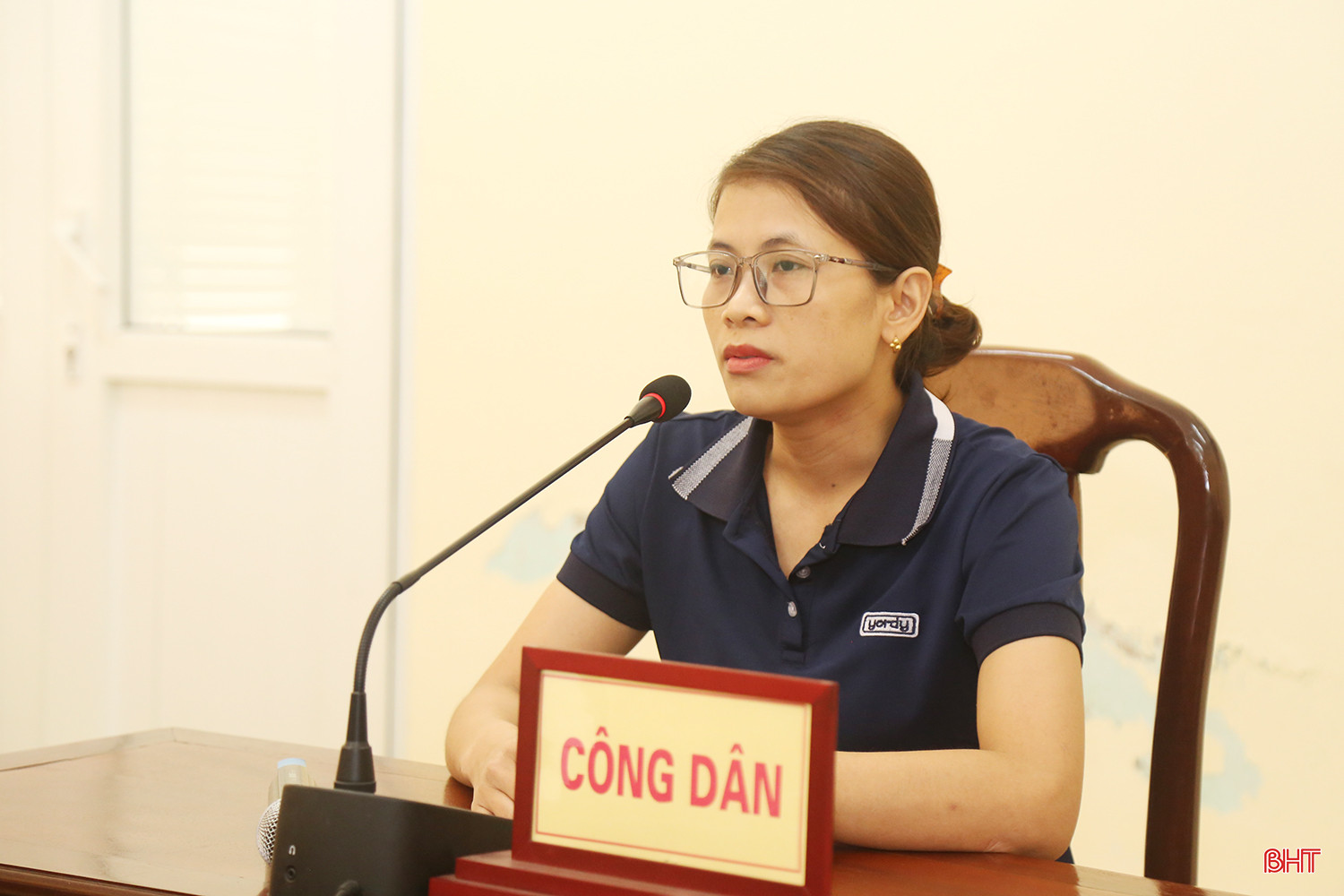 tiep-cong-dan-nguyen-thi-minh.jpg
