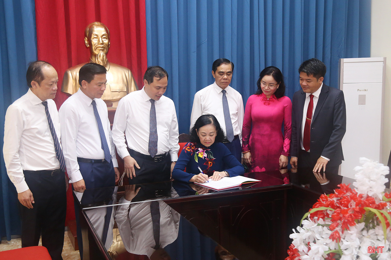 120-nam-ngay-sinh-tran-phu-1=2.jpg