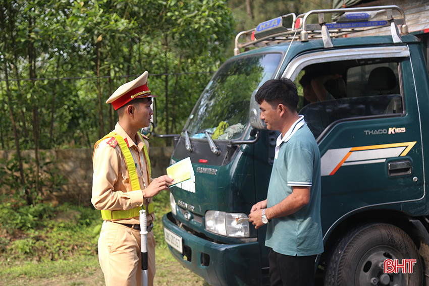 canh-sat-giao-thong-5.jpg