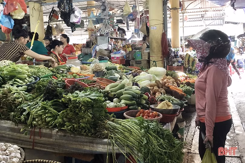 Rau an toàn trong siêu thị, cửa hàng: Cần sự công bằng với người tiêu dùng