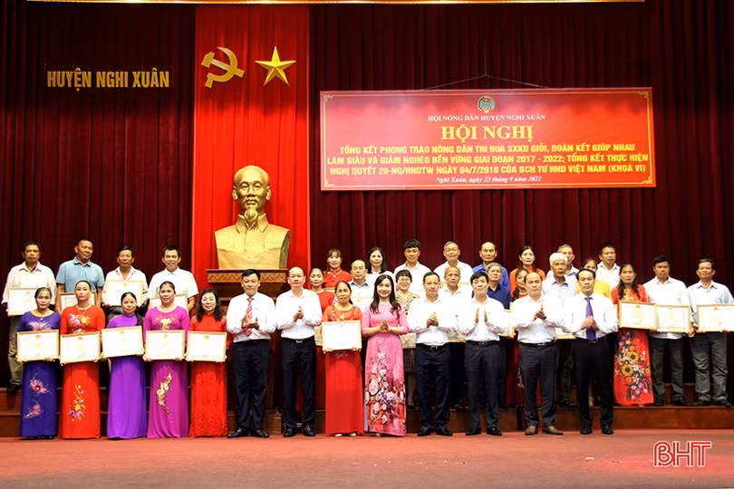 Nghi Xuân vinh danh 80 hộ nông dân sản xuất, kinh doanh giỏi