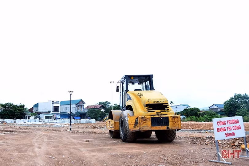 Sôi nổi thi đua chào mừng kỷ niệm 155 năm thành lập huyện Hương Khê