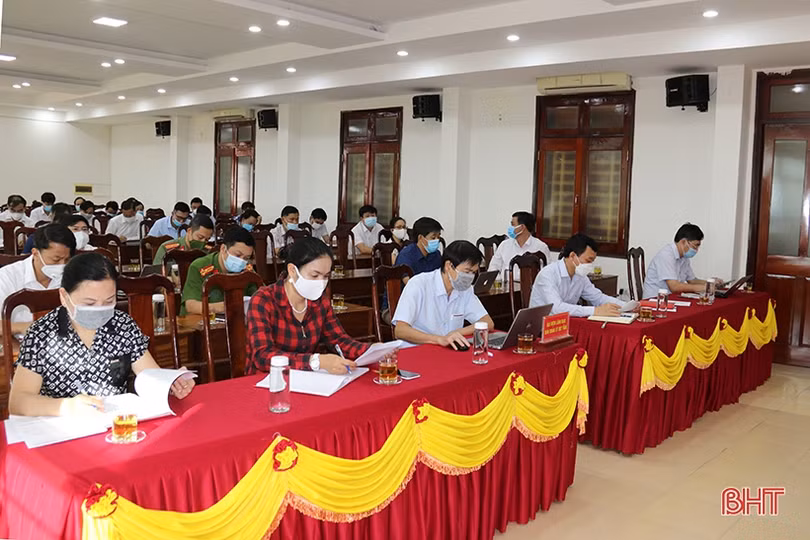 TX Kỳ Anh đề ra nhiều giải pháp cấp thiết, không để bị động trong phòng, chống dịch COVID-19