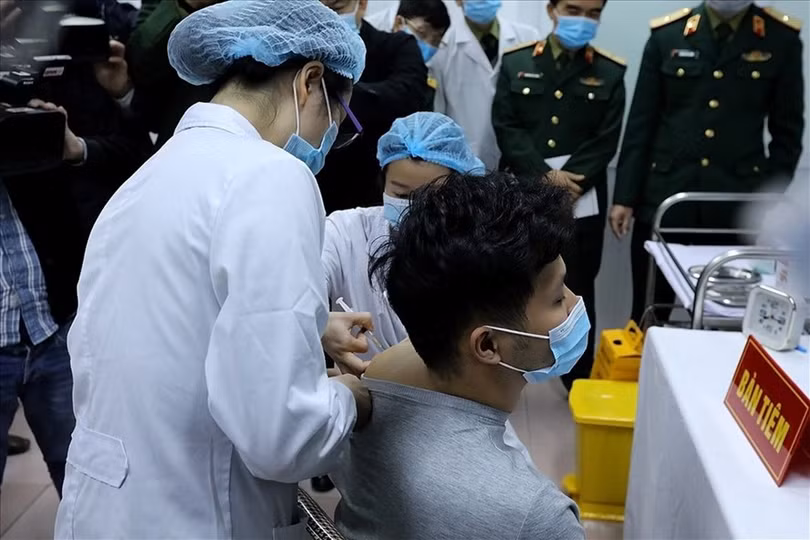 Hãng dược Hàn Quốc muốn mua quyền cung cấp vaccine Nanocovax toàn cầu