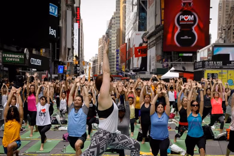 Ngày Quốc tế Yoga trên toàn thế giới