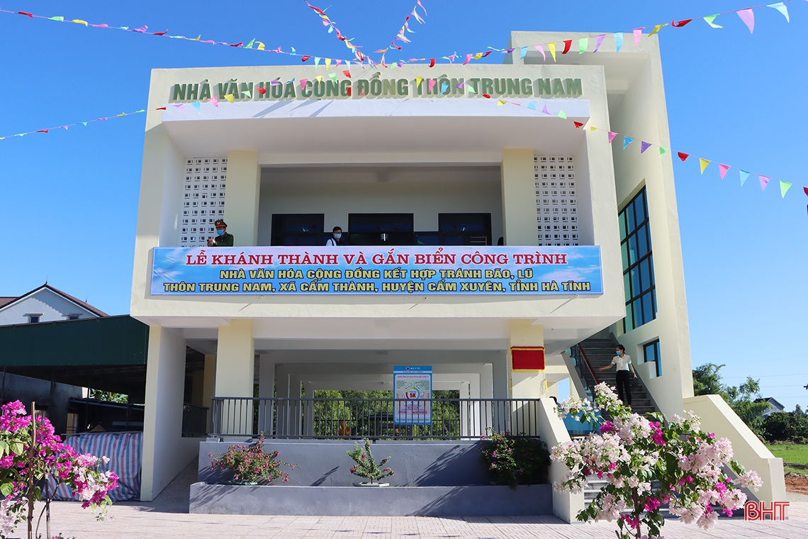 Hà Tĩnh khánh thành thêm 2 nhà văn hóa cộng đồng kết hợp tránh trú bão, lũ