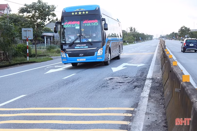 Ổ voi, ổ gà xuất hiện nhiều trên các tuyến quốc lộ ở Hà Tĩnh