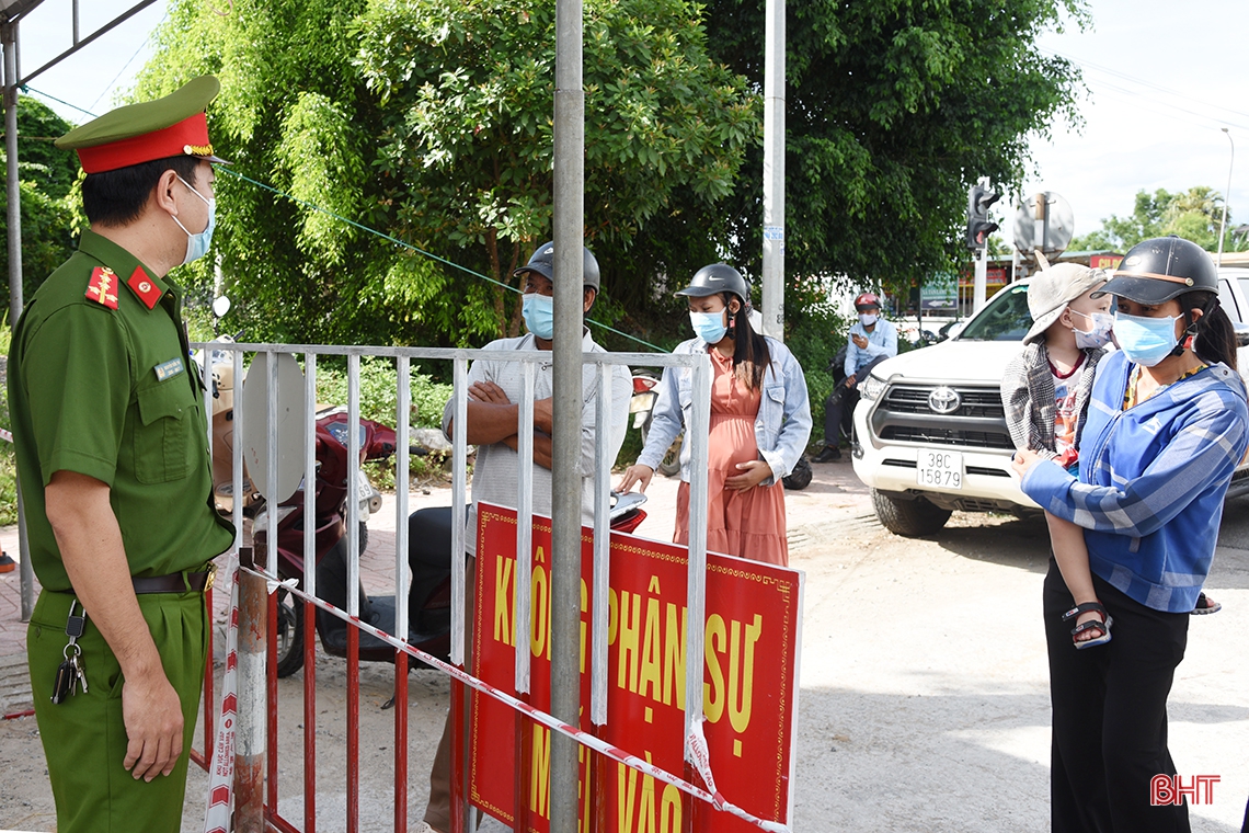 Ban Thường vụ Tỉnh ủy Hà Tĩnh ban hành kết luận về tăng cường công tác phòng, chống dịch Covid-19