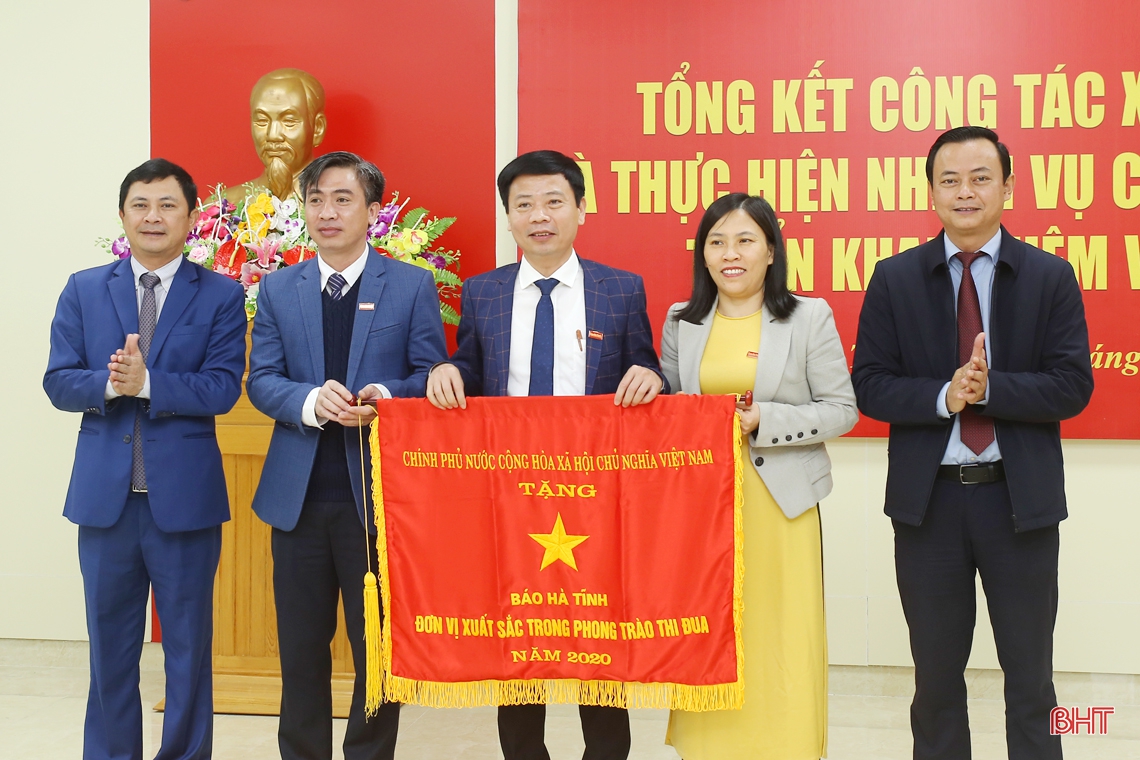 Phát huy tinh thần đoàn kết, linh hoạt, sáng tạo, xây dựng Báo Hà Tĩnh ngày càng phát triển