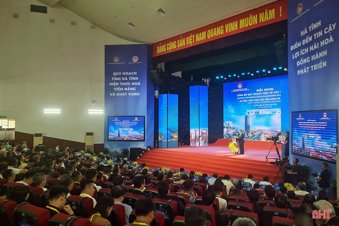 Bí thư Tỉnh ủy Hoàng Trung Dũng: Mong nhà đầu tư đồng hành triển khai hiệu quả Quy hoạch tỉnh