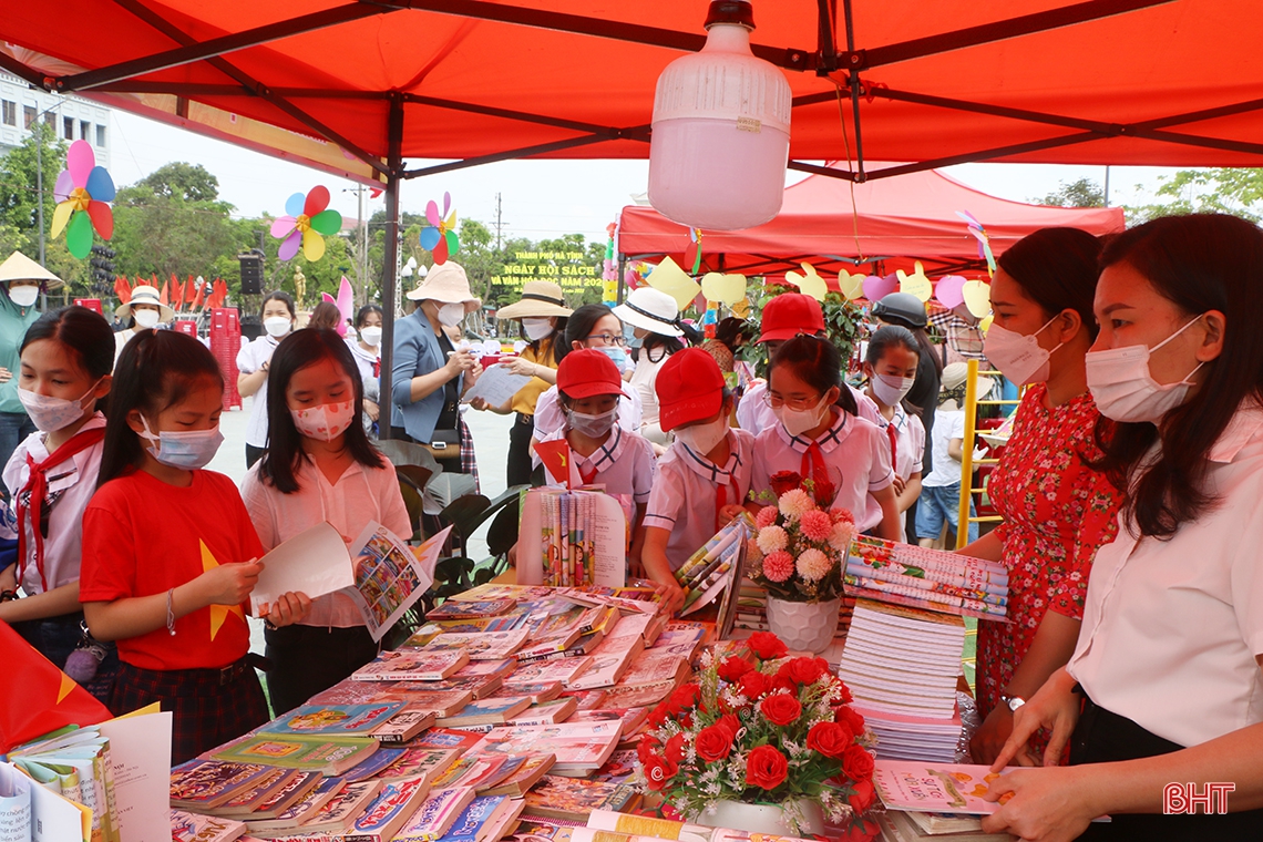 Ấn tượng Ngày hội sách và Văn hóa đọc ở TP Hà Tĩnh