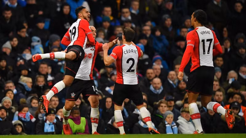 sterling ghi ban phut 90 6 man city lap ky luc premier league