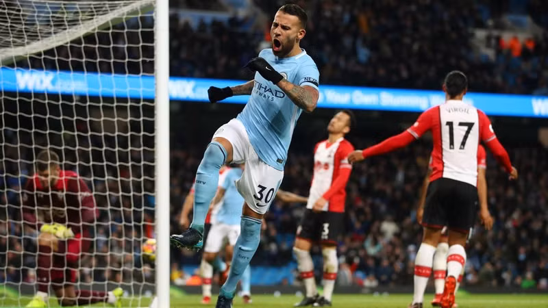 sterling ghi ban phut 90 6 man city lap ky luc premier league