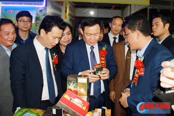 khai mac le hoi cam va cac san pham nong nghiep ha tinh