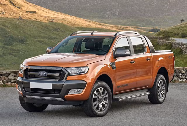 ford viet nam cat don dat hang ranger va explorer hai thang dau 2018
