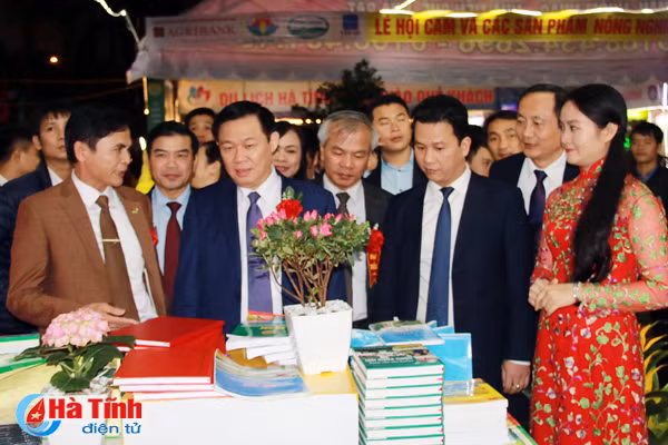 khai mac le hoi cam va cac san pham nong nghiep ha tinh