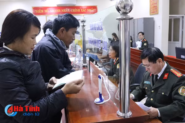 hoc bac tinh tan tuy de phuc vu nhan dan