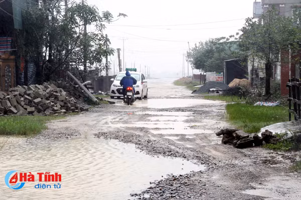 thien tai hut thu ngan sach lam kho xay dung ntm o thi xa ky anh