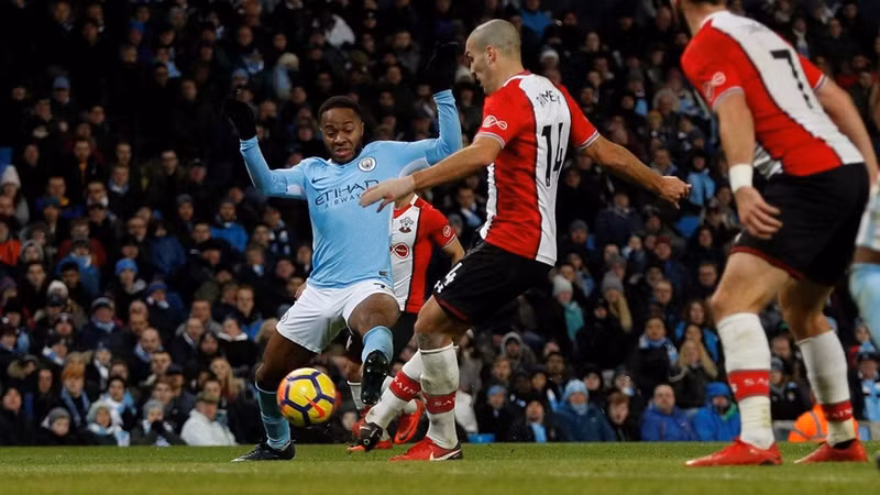 sterling ghi ban phut 90 6 man city lap ky luc premier league