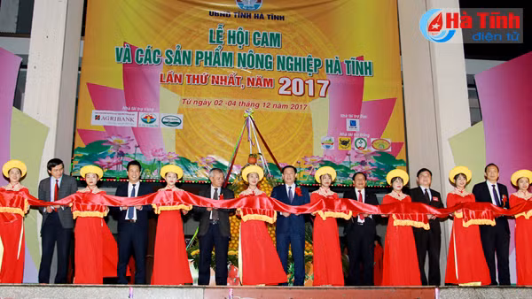 khai mac le hoi cam va cac san pham nong nghiep ha tinh