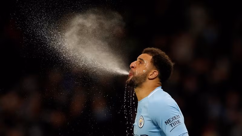 sterling ghi ban phut 90 6 man city lap ky luc premier league