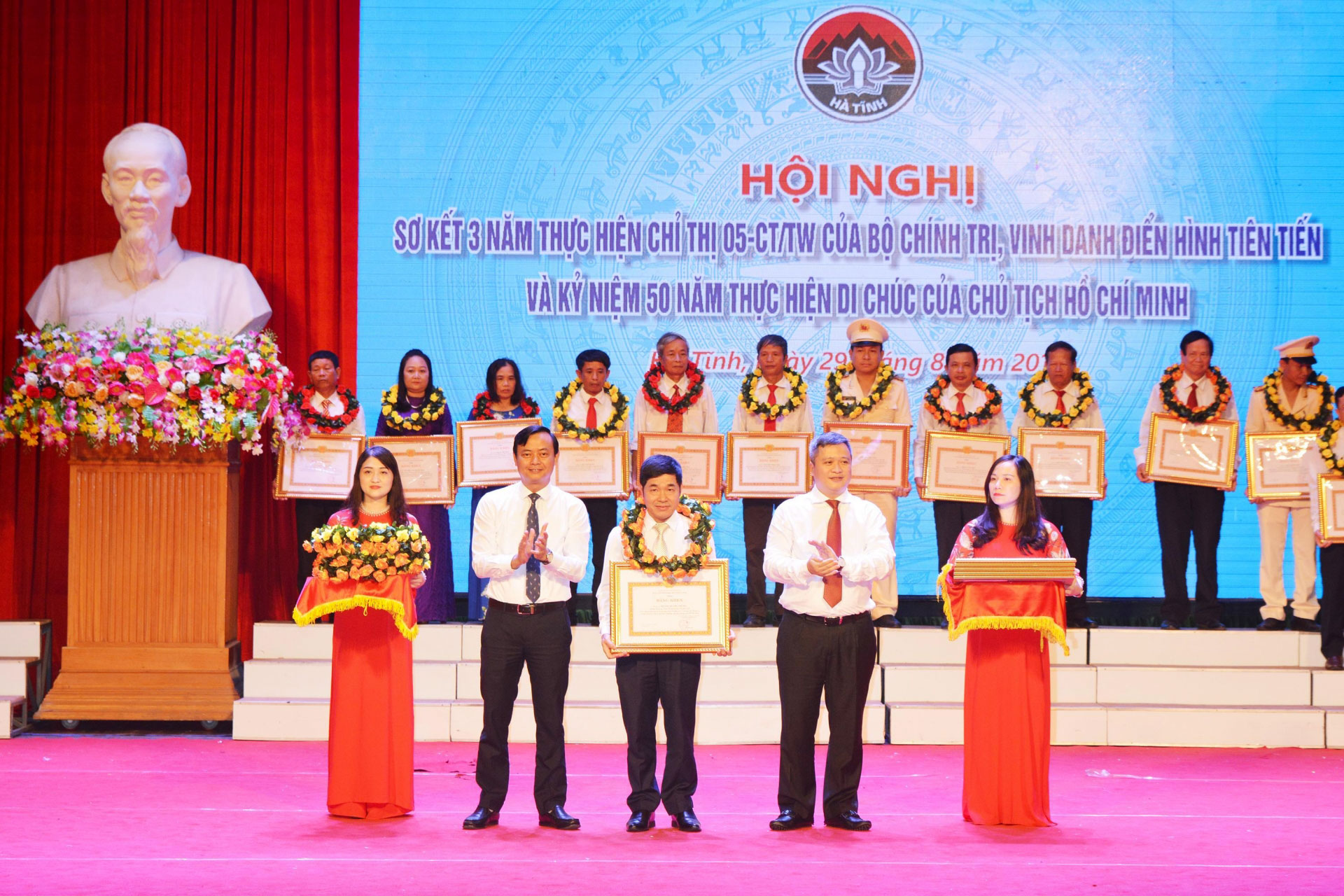 Phát triển hệ thống y tế Hà Tĩnh theo hướng hiện đại, đáp ứng nhu cầu chăm sóc sức khỏe của Nhân dân