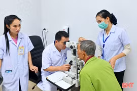 Đừng để khói thuốc làm mờ đôi mắt