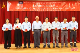 Formosa Hà Tĩnh tặng vàng tri ân nhân viên gắn bó lâu năm