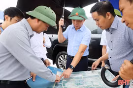 Tập trung tháo gỡ khó khăn, đẩy nhanh tiến độ các dự án tại Khu kinh tế Vũng Áng
