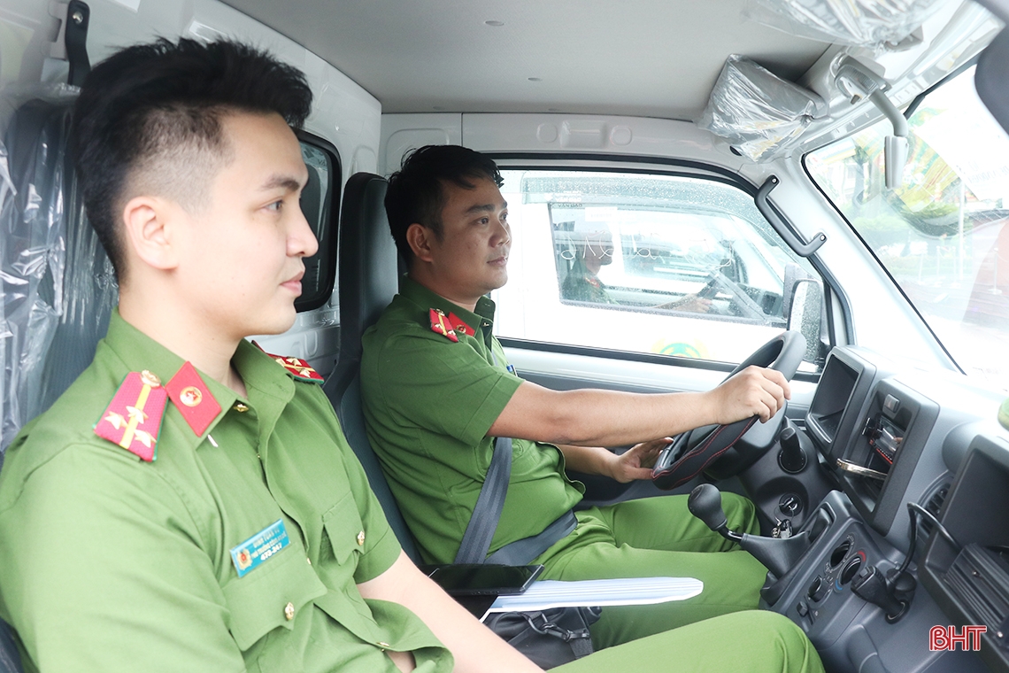 Hà Tĩnh được Bộ trưởng Bộ Công an gửi thư khen về hoàn thành chỉ tiêu thu nhận hồ sơ cấp CCCD