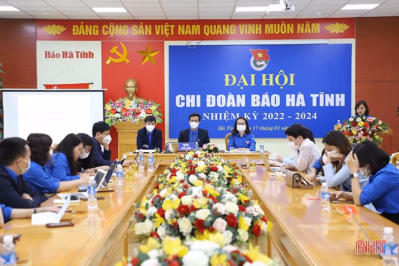 Chi đoàn Báo Hà Tĩnh “Tiên phong - Đoàn kết - Sáng tạo - Phát triển”