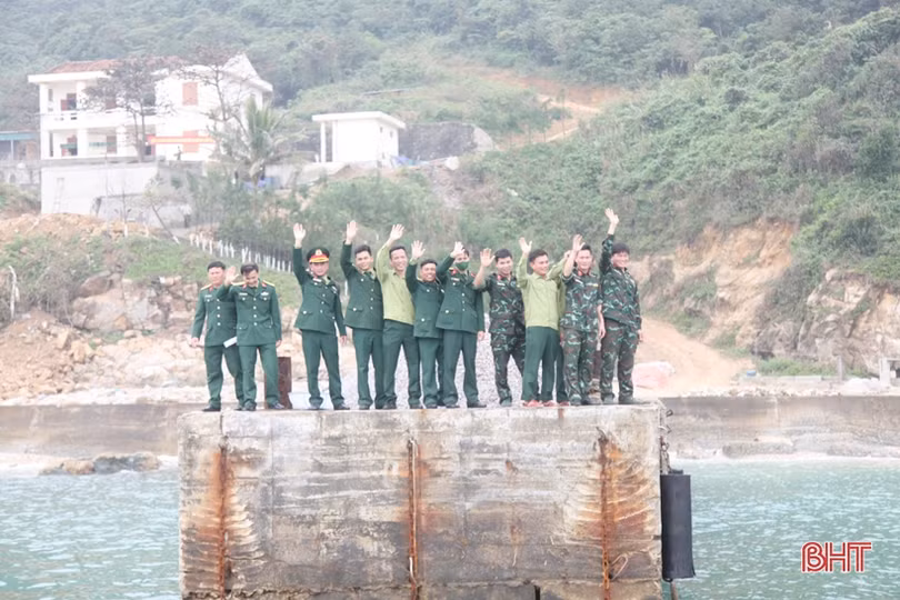 Xuân sớm trên “mắt đảo” Sơn Dương