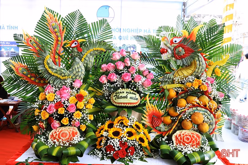 Thỏa sức sắm tết tại Hội chợ Sản phẩm OCOP và đặc sản Hà Tĩnh