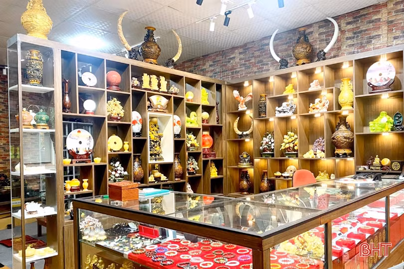 Đa dạng đồ phong thuỷ dịp cuối năm