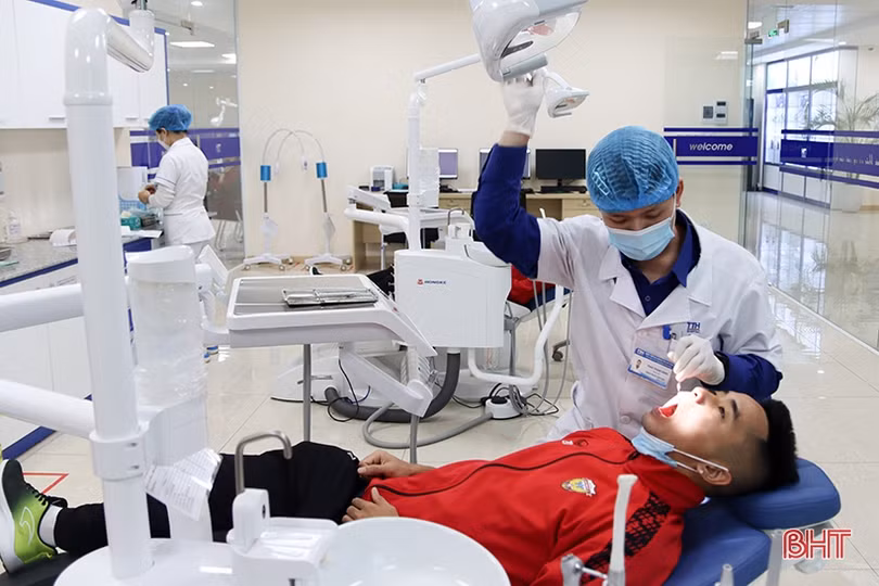 CLB Hồng Lĩnh Hà Tĩnh khám sức khỏe cho cầu thủ trước mùa giải mới