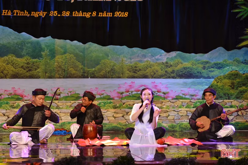 3 dấu ấn đặc biệt tại Liên hoan Dân ca ví, giặm Nghệ Tĩnh tại Hà Tĩnh