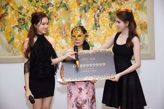 Siêu SIM 0989999999 vừa được sang tay giá gần triệu USD