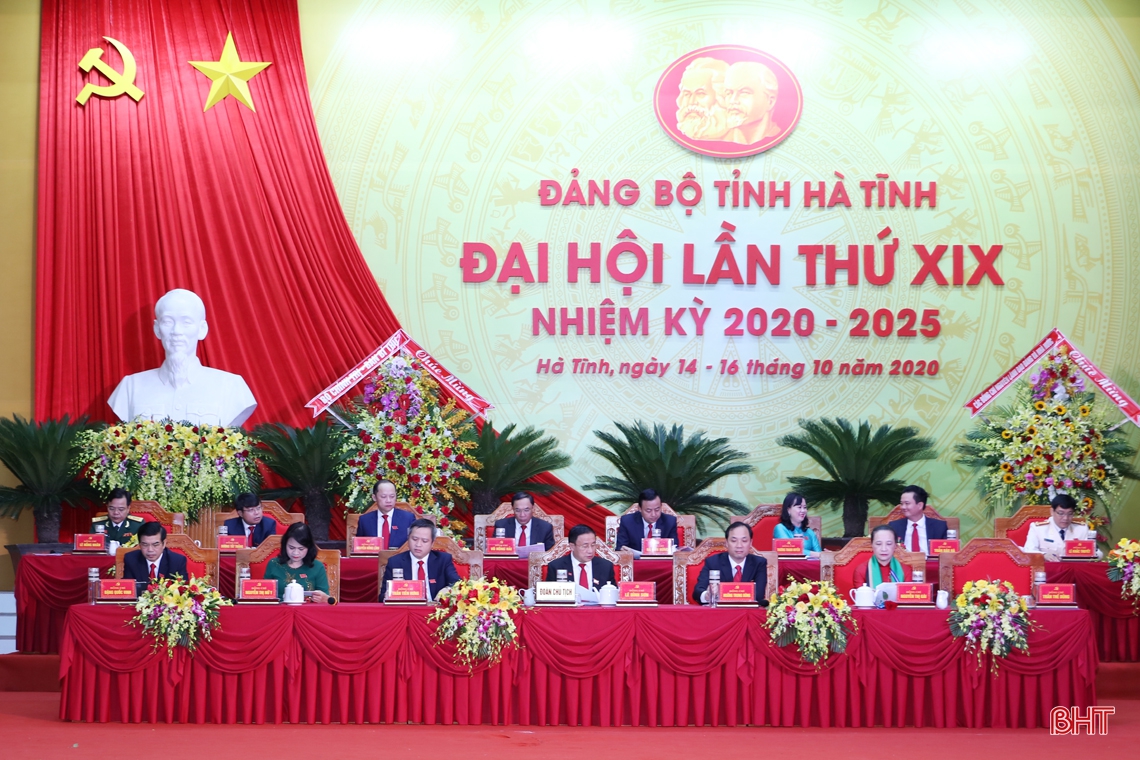 Cán bộ, Nhân dân Hà Tĩnh thể hiện tâm huyết, trách nhiệm cao với Đảng và sự nghiệp xây dựng đất nước