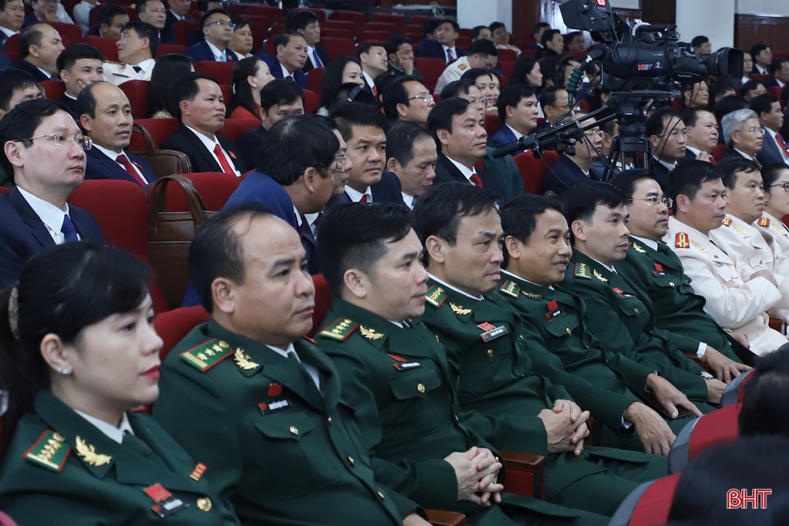 Đại hội Đại biểu Đảng bộ Hà Tĩnh lần thứ XIX tích cực thảo luận các giải pháp phát triển trong nhiệm kỳ mới