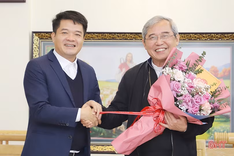 Bà con giáo dân Hà Tĩnh đóng góp quan trọng vào thành tựu chung, tăng cường khối đại đoàn kết toàn dân tộc