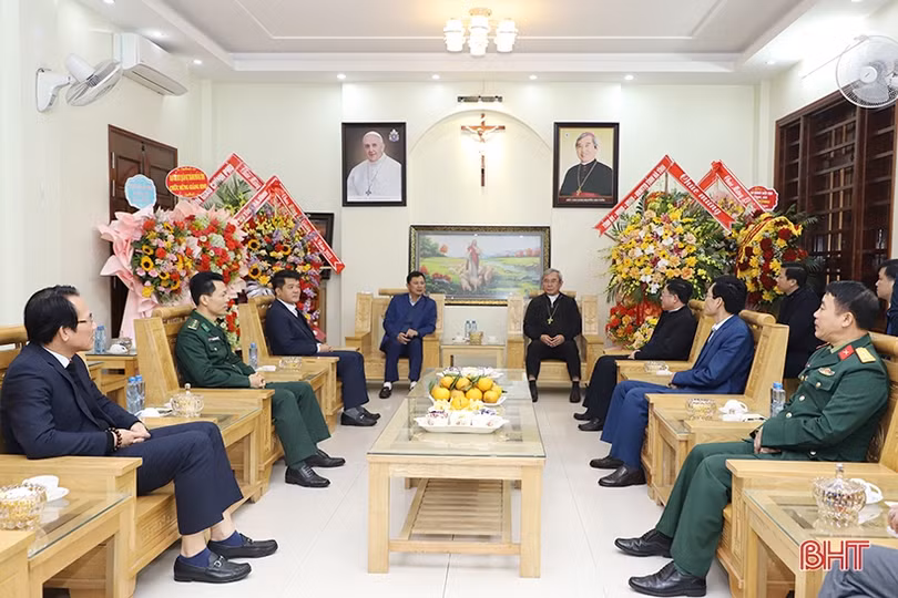 Bà con giáo dân Hà Tĩnh đóng góp quan trọng vào thành tựu chung, tăng cường khối đại đoàn kết toàn dân tộc