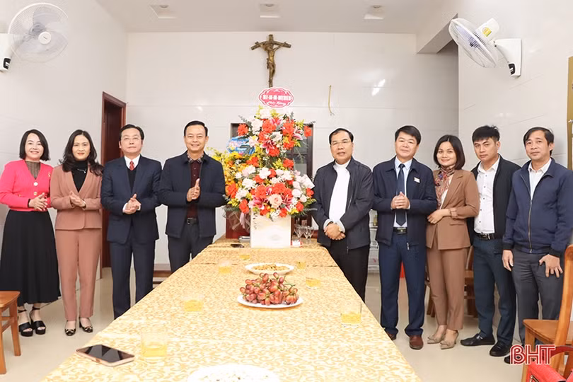 Bà con giáo dân Hà Tĩnh đóng góp quan trọng vào thành tựu chung, tăng cường khối đại đoàn kết toàn dân tộc