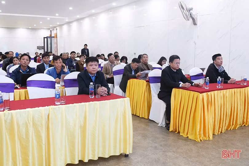 Trang bị kỹ năng bán hàng trên sàn thương mại điện tử cho hộ sản xuất, kinh doanh