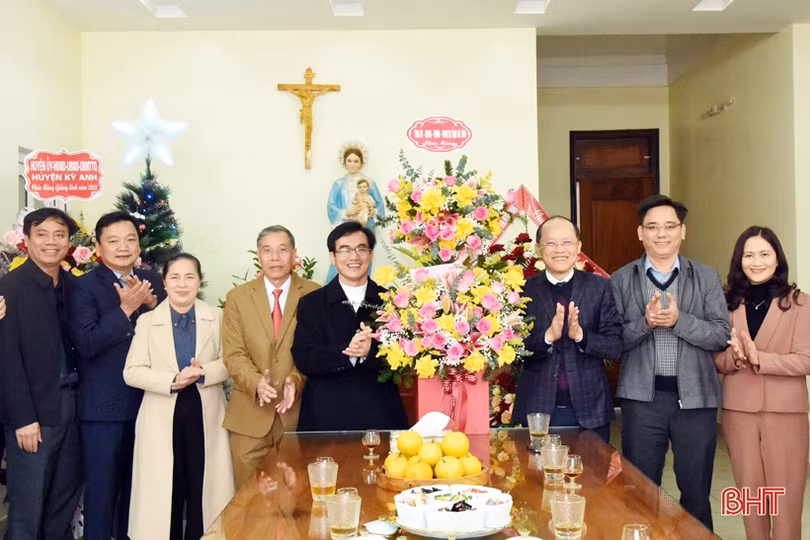 Bà con giáo dân Hà Tĩnh đóng góp quan trọng vào thành tựu chung, tăng cường khối đại đoàn kết toàn dân tộc