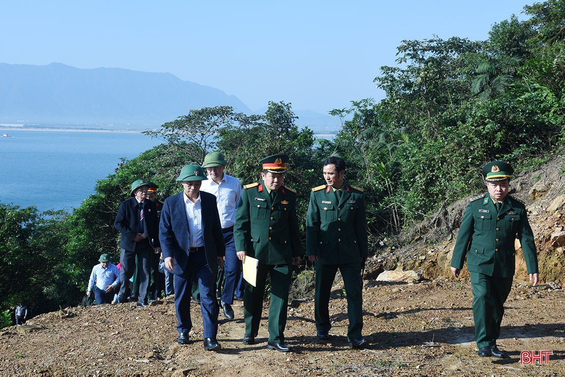 Mang xuân ấm từ đất liền ra đảo Sơn Dương