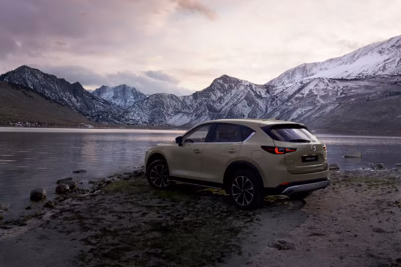Mazda CX-5 2022 có giá khởi điểm từ 25.900 USD
