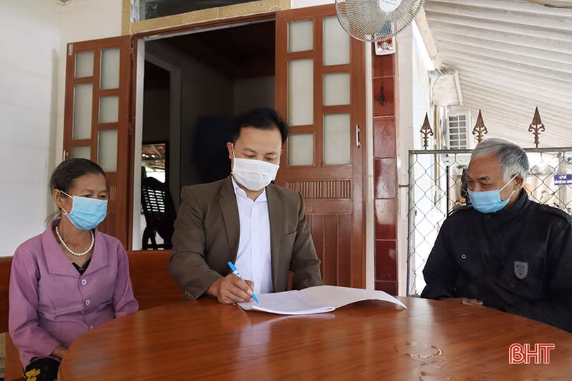 Bí thư chi bộ đi đầu trong xây dựng khu dân cư thông minh ở xóm núi 