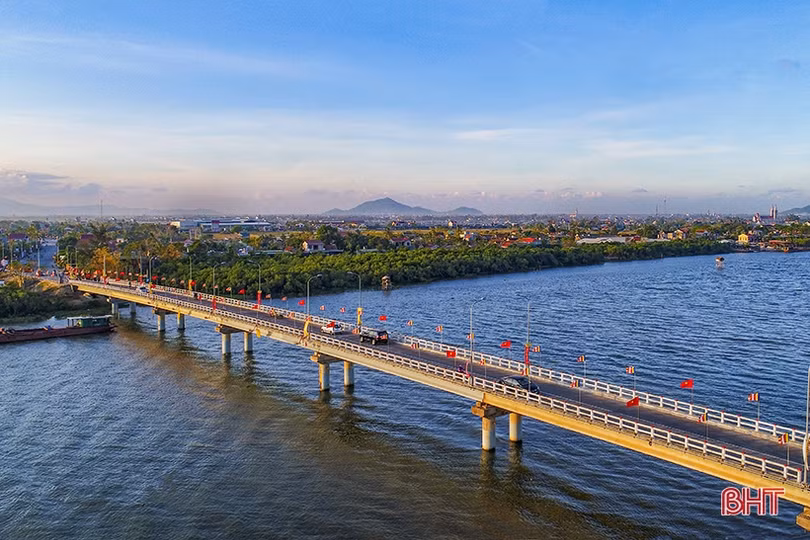 Bến quê hương